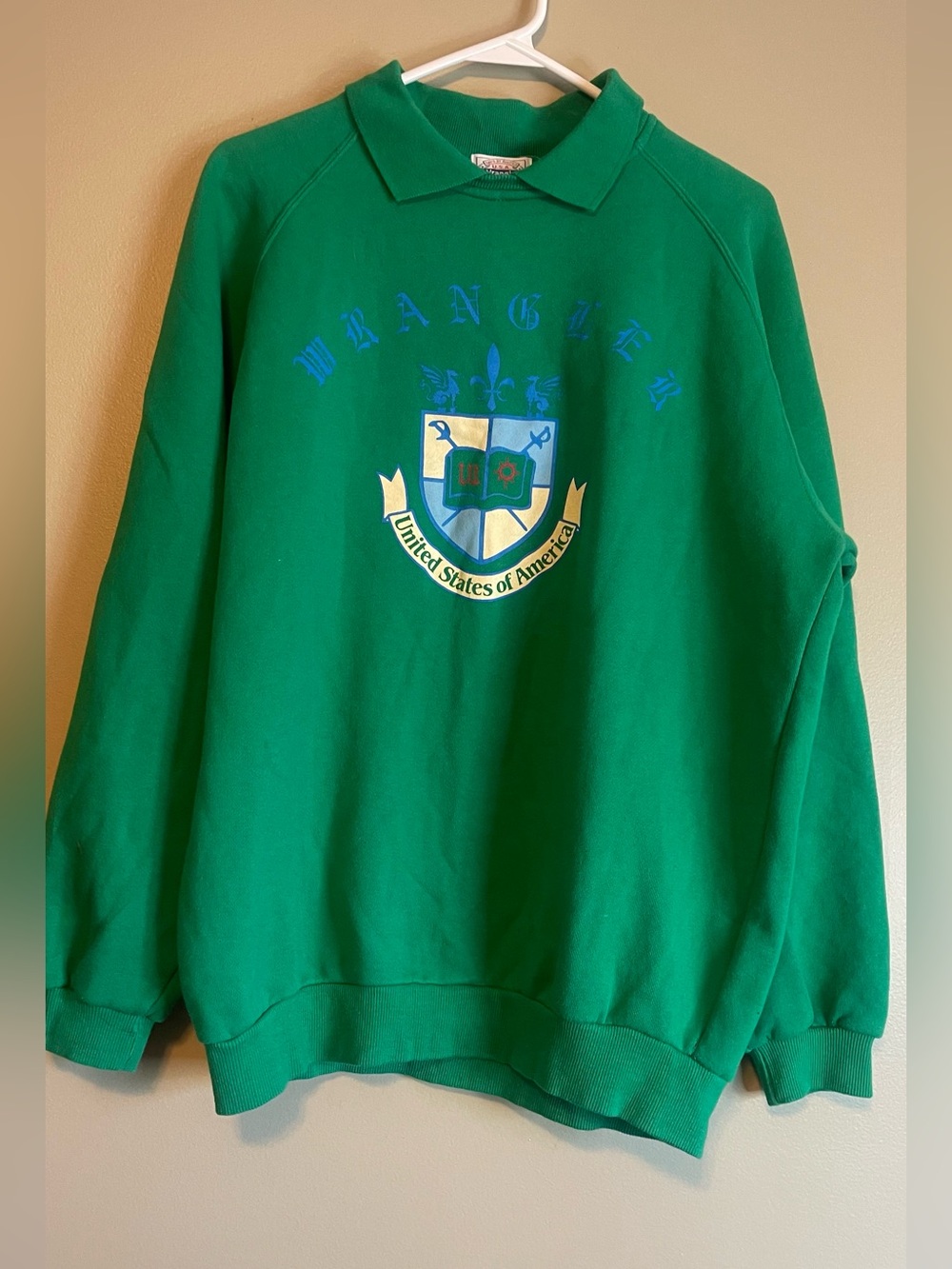Vintage 90’s Wrangler Fleece Lined Oversized Raglan Collegiate Crest Collar Crew
